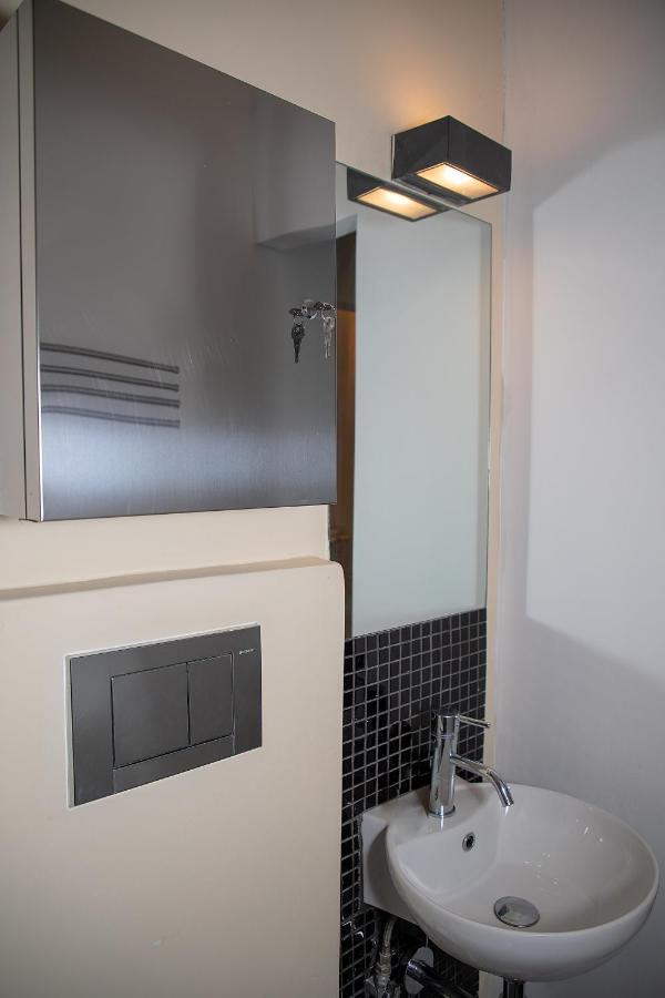 Myron Apartments Athens Ngoại thất bức ảnh