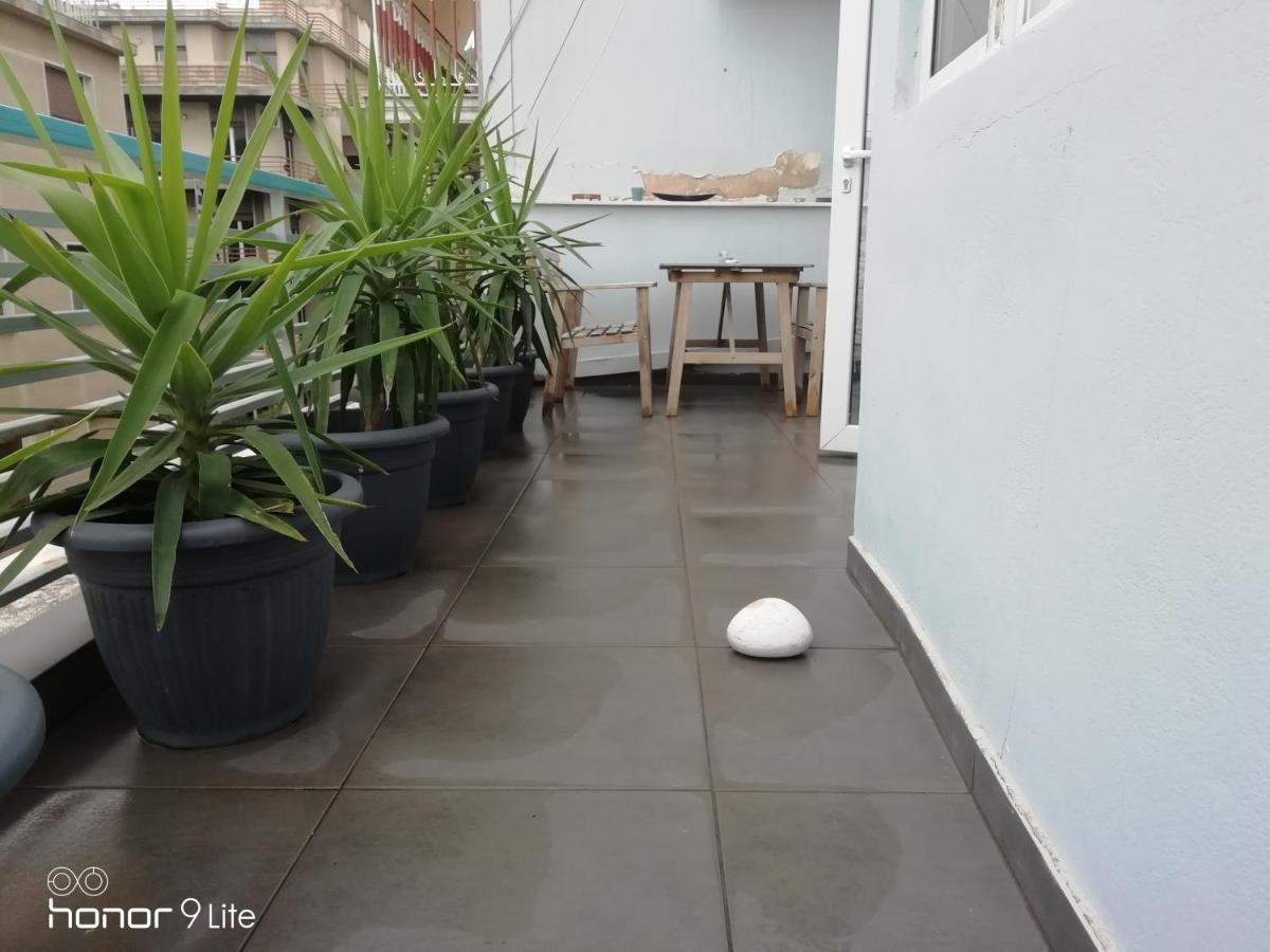 Myron Apartments Athens Ngoại thất bức ảnh
